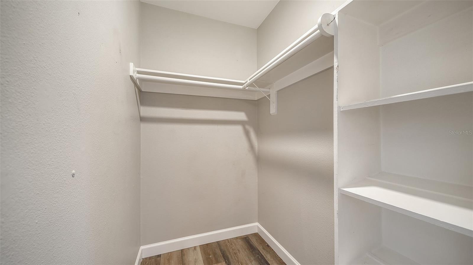 Image 23 of 39 For 3005 Lockwood Terrace