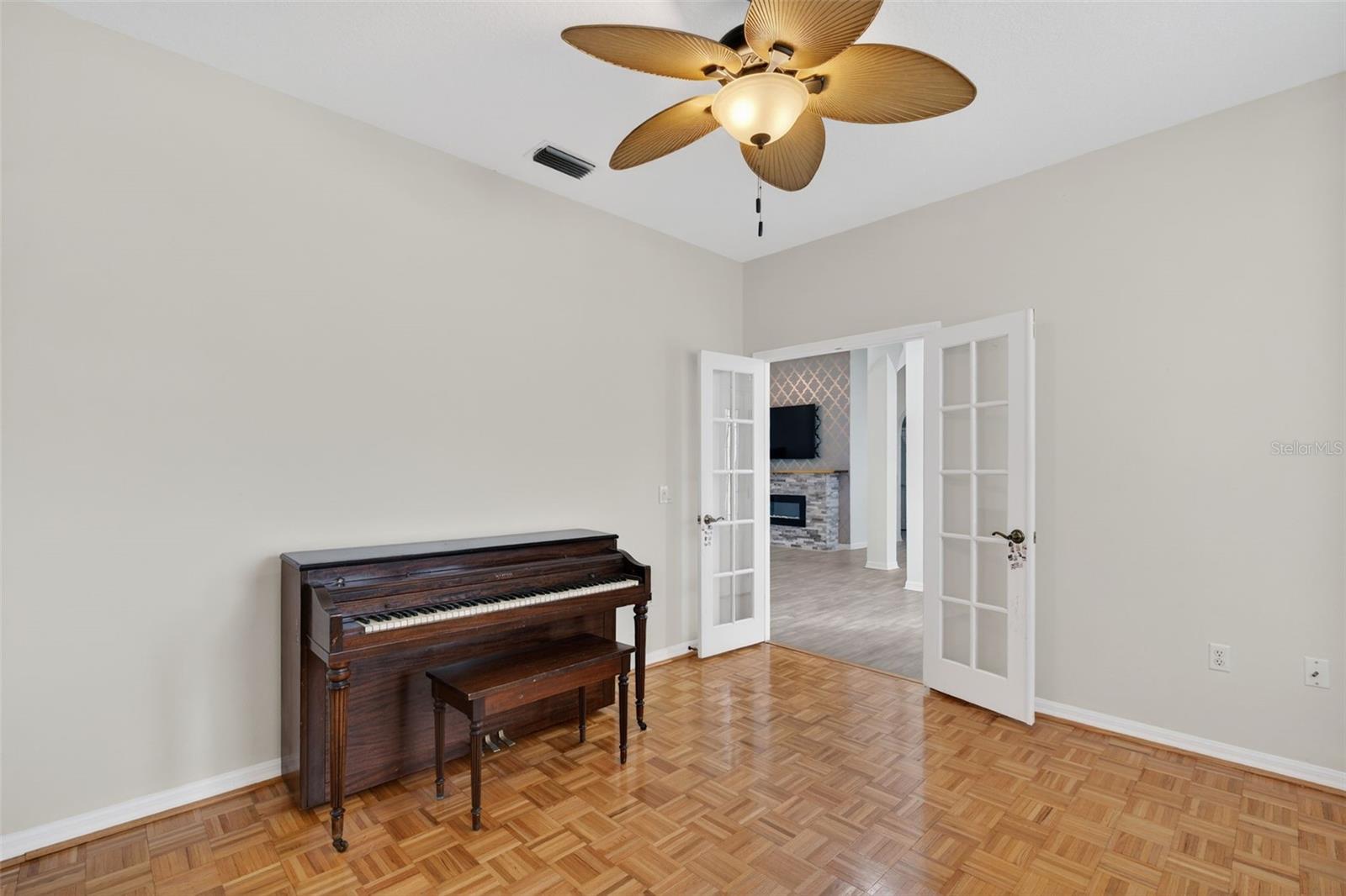 Image 11 of 49 For 4449 Golden Lake Drive