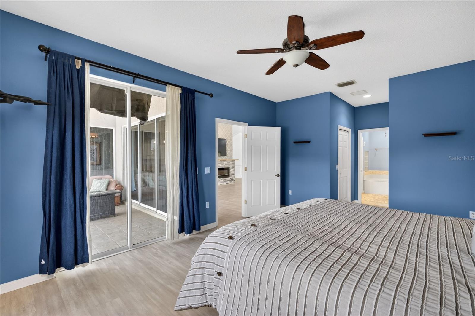 Image 34 of 49 For 4449 Golden Lake Drive