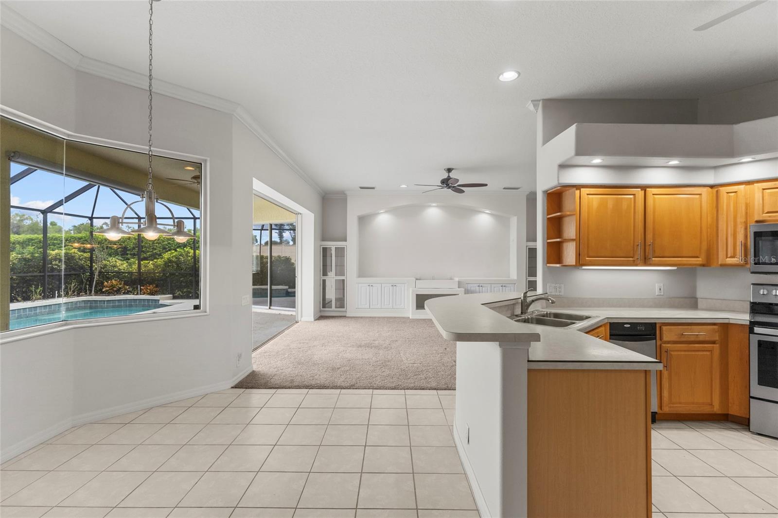 Image 11 of 64 For 600 Cockatoo Circle