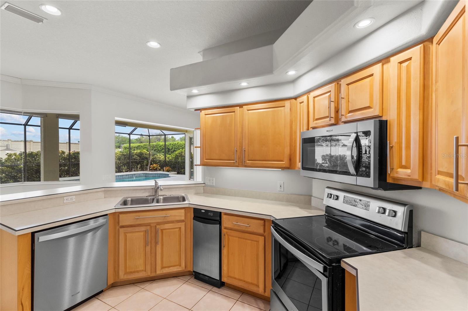 Image 16 of 64 For 600 Cockatoo Circle