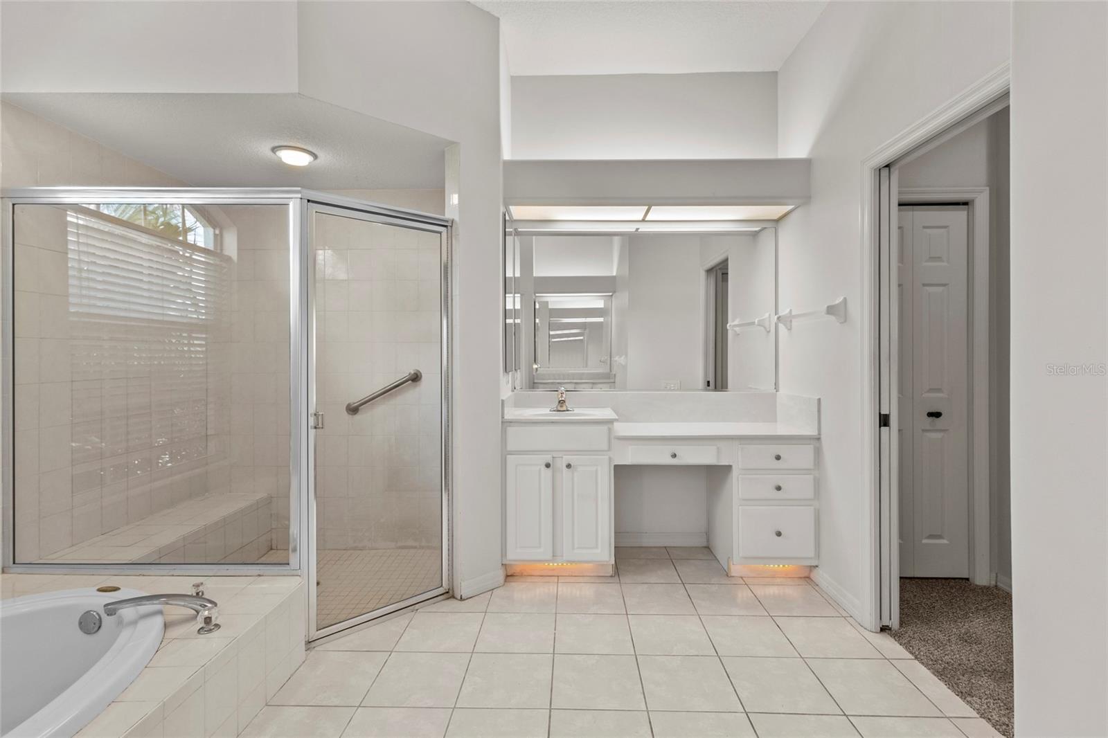 Image 23 of 64 For 600 Cockatoo Circle