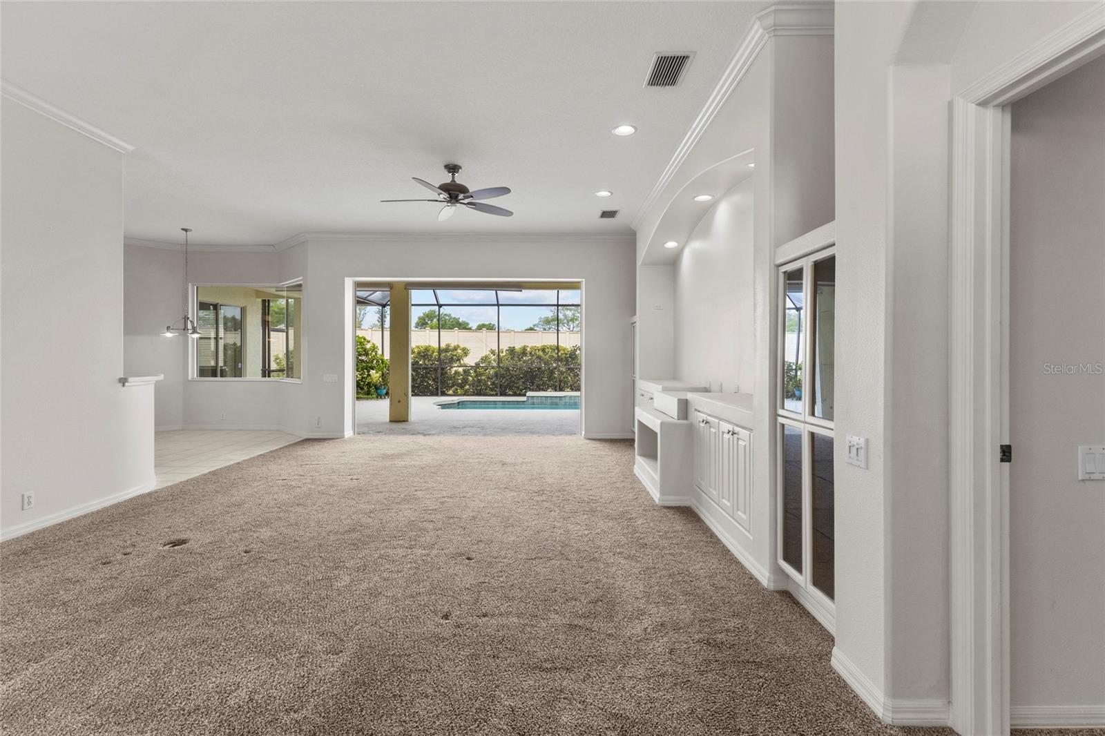 Image 3 of 64 For 600 Cockatoo Circle