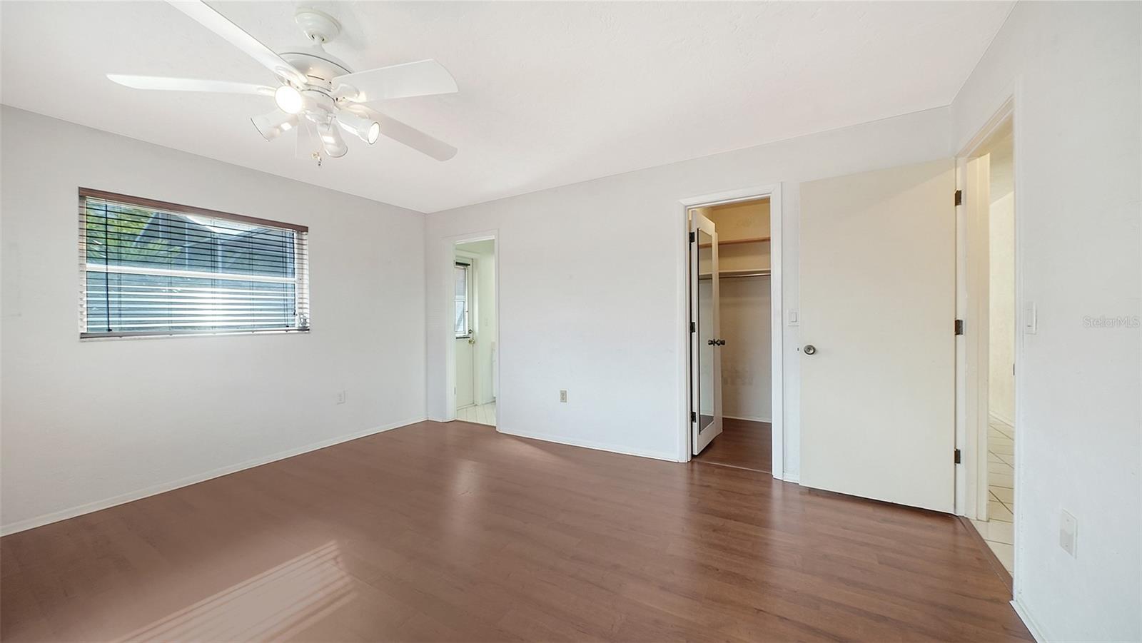 Image 14 of 27 For 2839 Riviera Drive