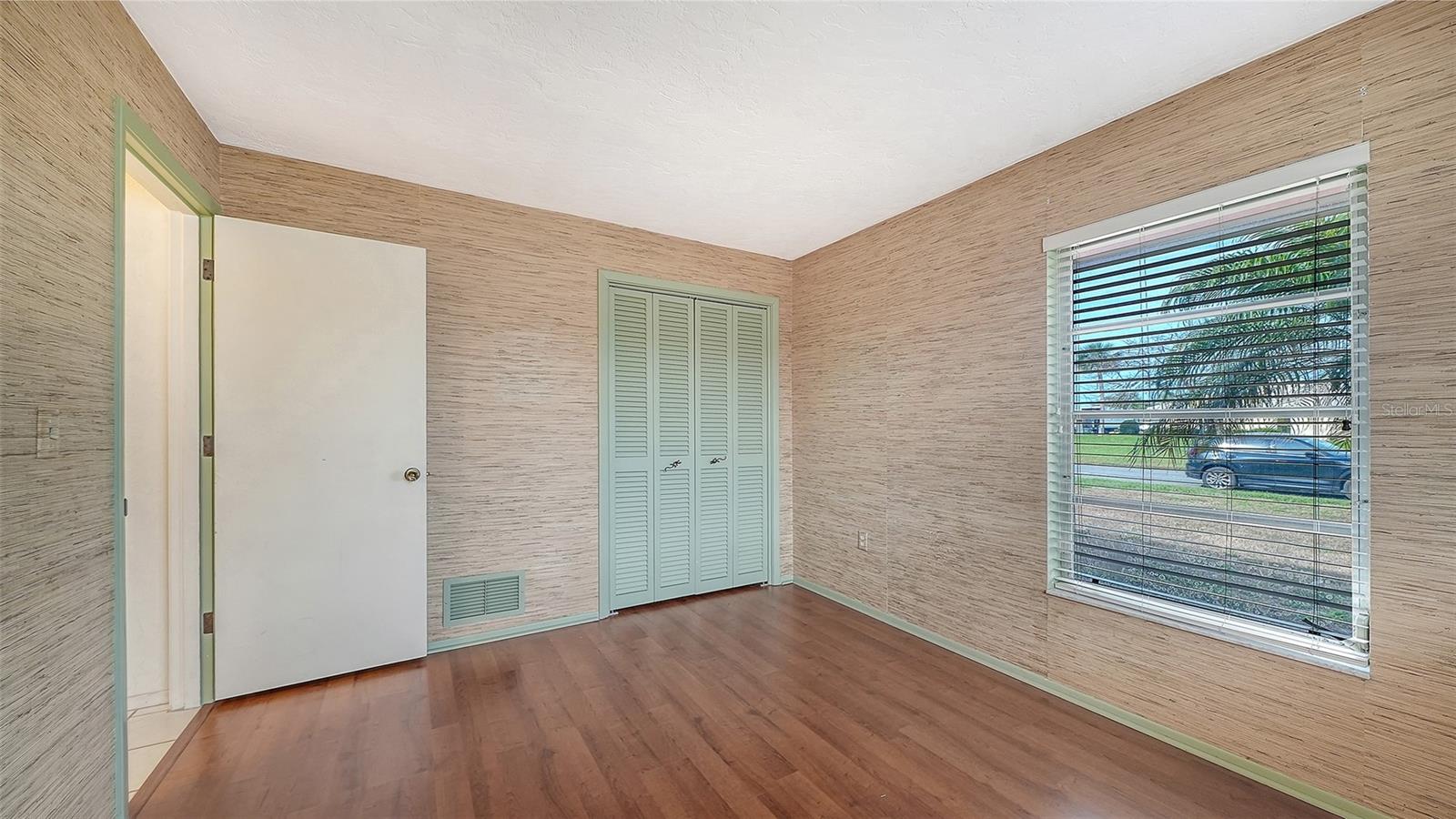 Image 19 of 27 For 2839 Riviera Drive