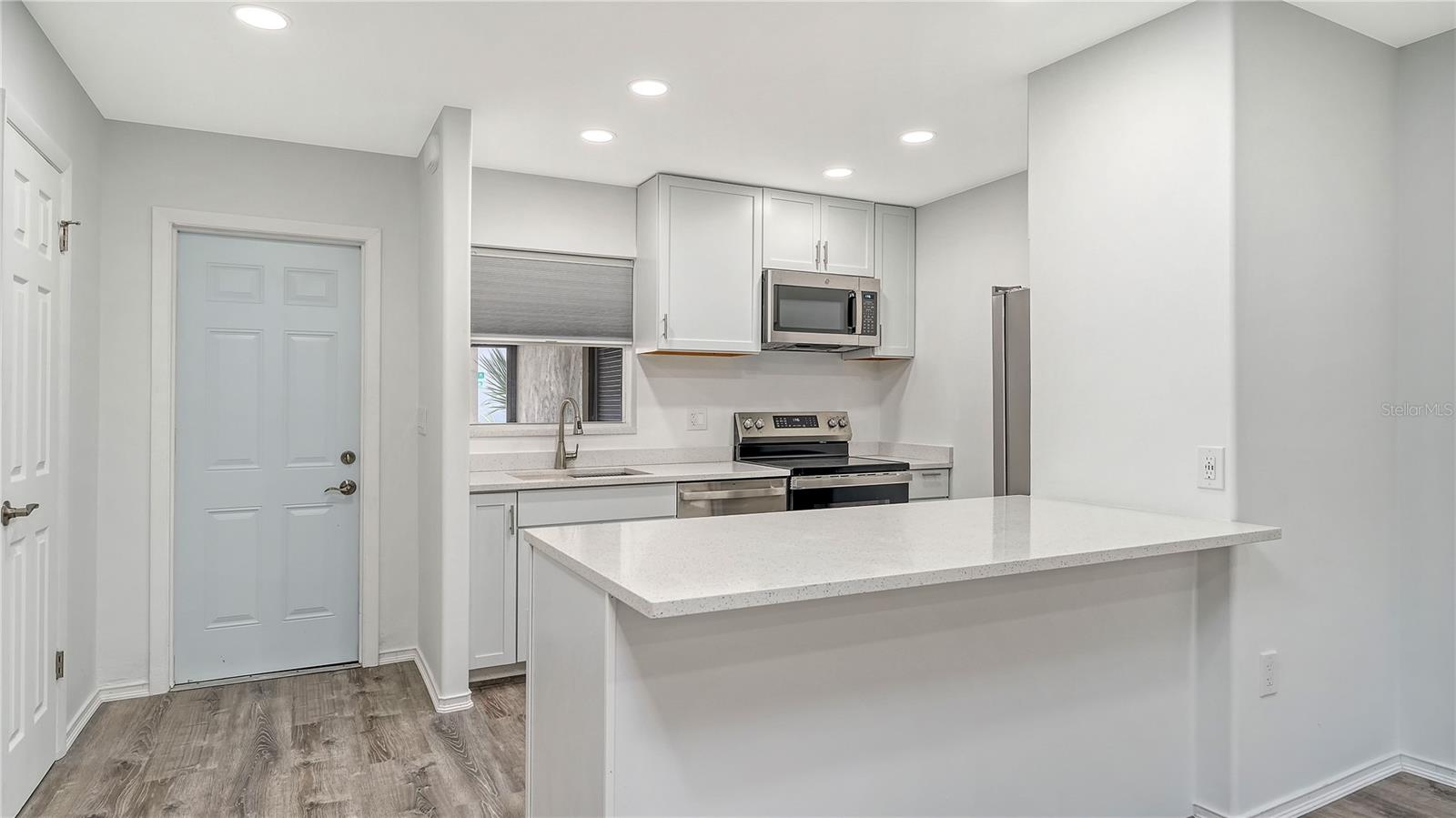 Image 5 of 37 For 3310 Ramblewood Place