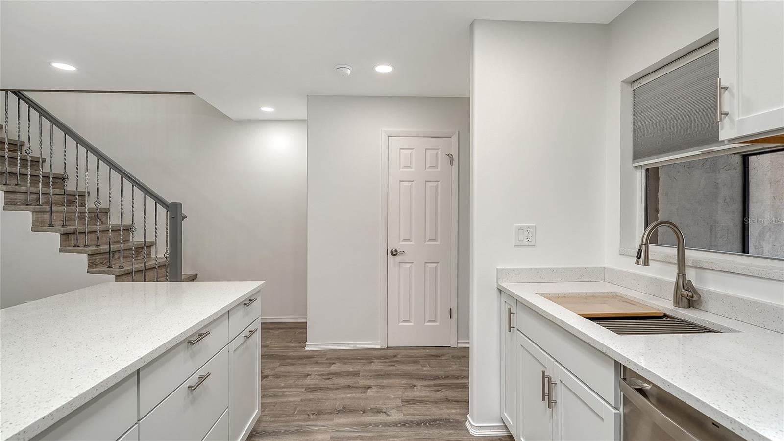 Image 7 of 37 For 3310 Ramblewood Place