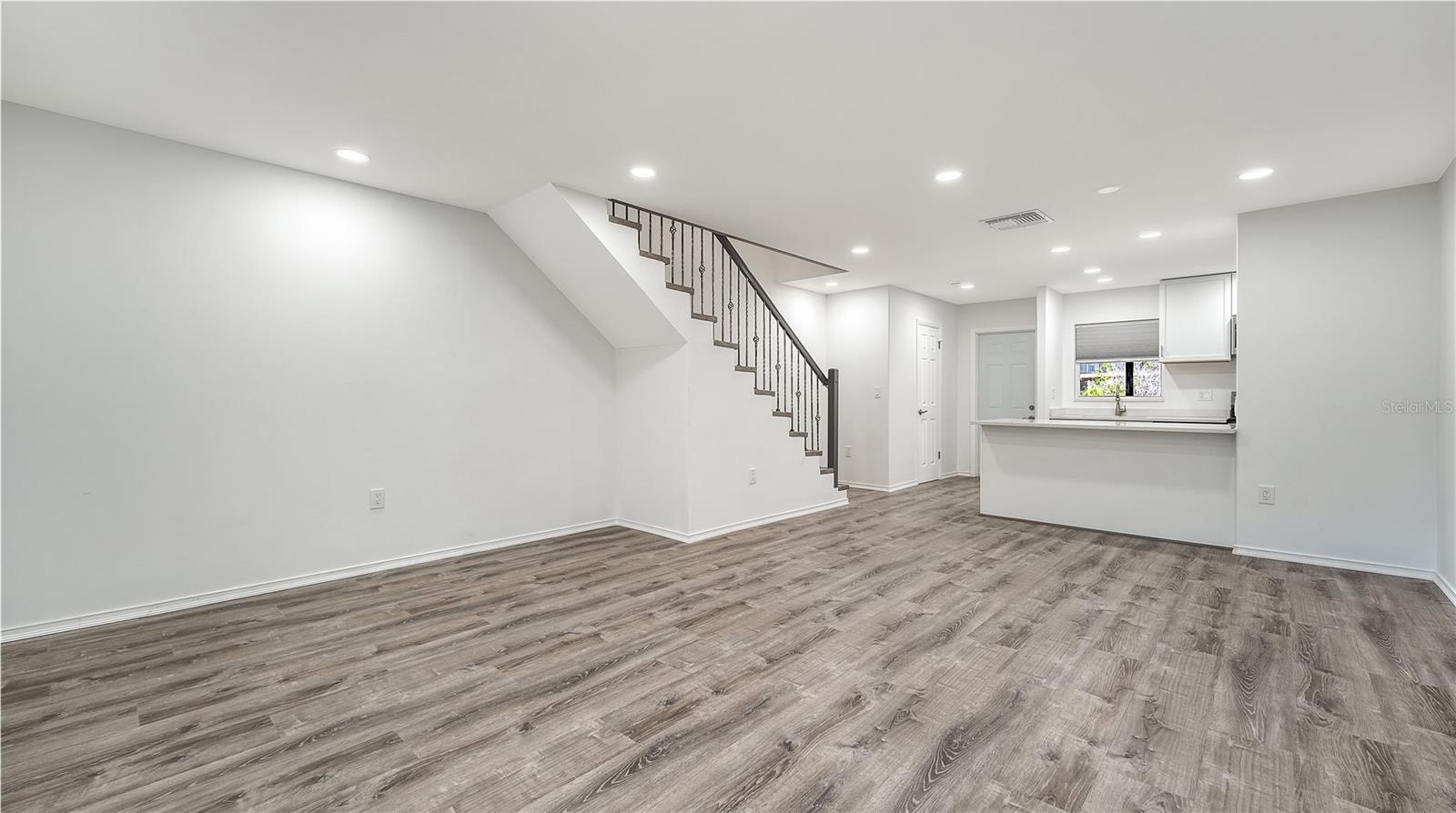 Image 9 of 37 For 3310 Ramblewood Place