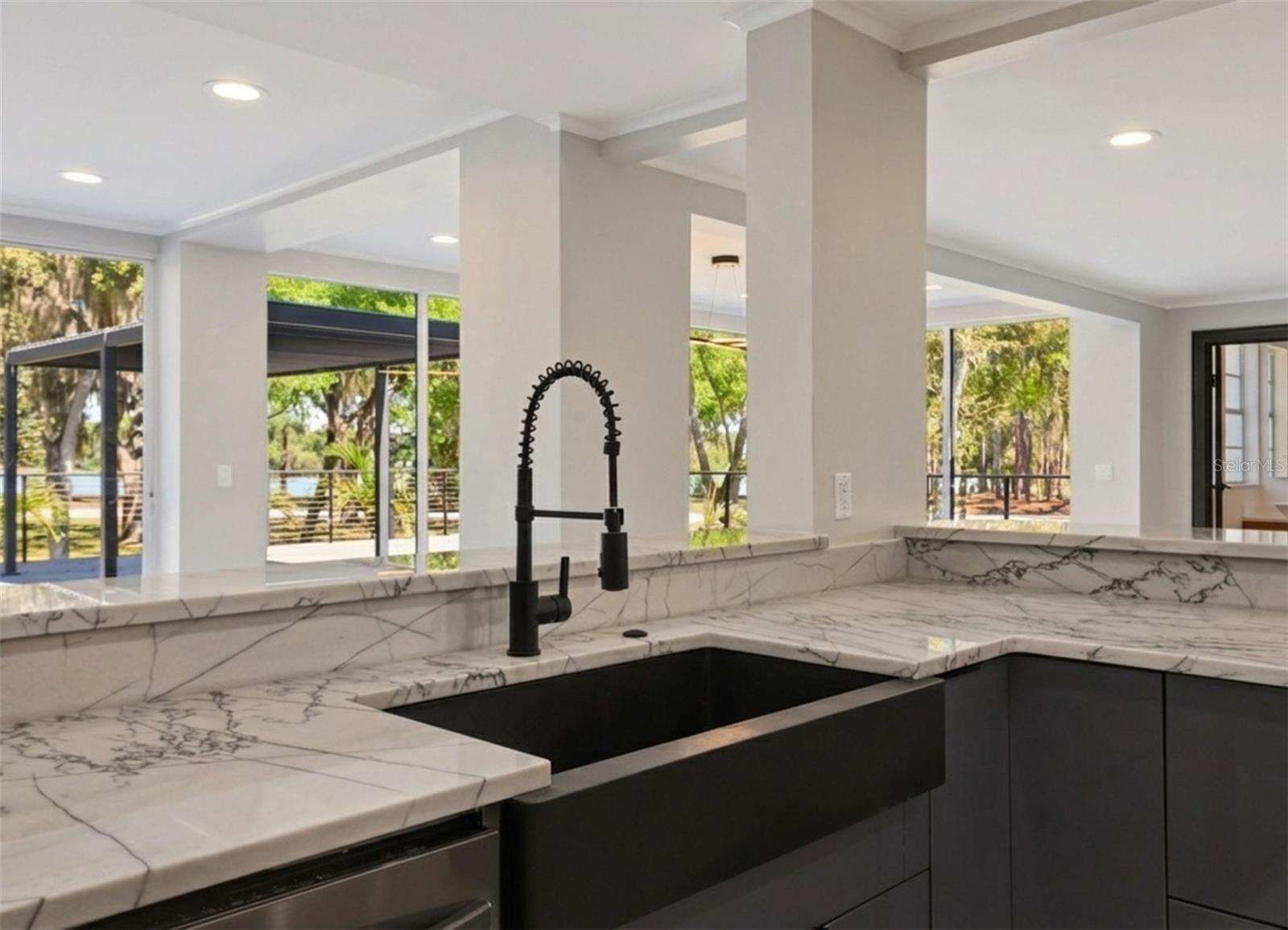 Image 13 of 55 For 4942 Hubner Circle