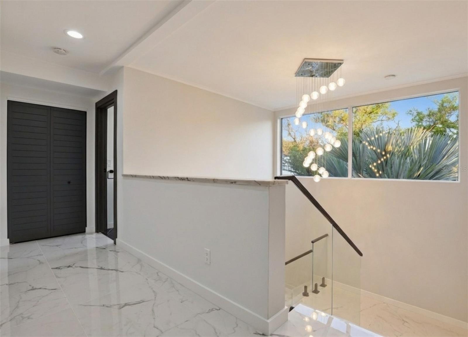 Image 25 of 55 For 4942 Hubner Circle