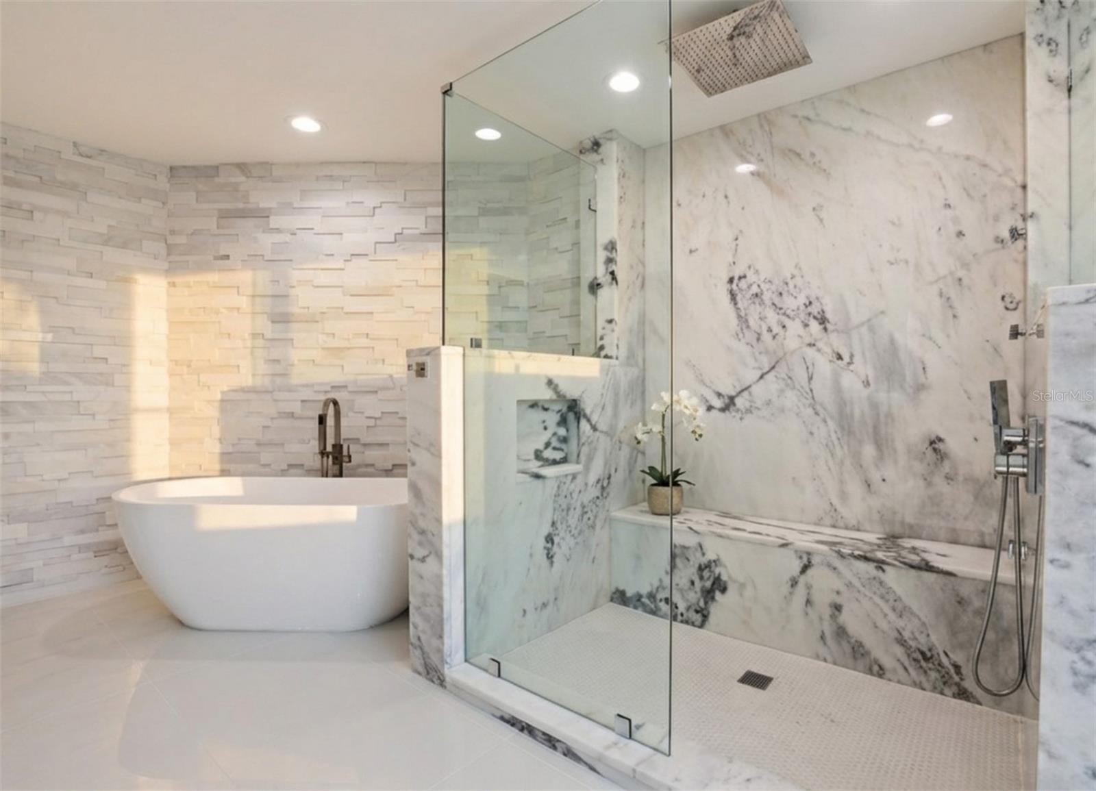 Image 37 of 55 For 4942 Hubner Circle