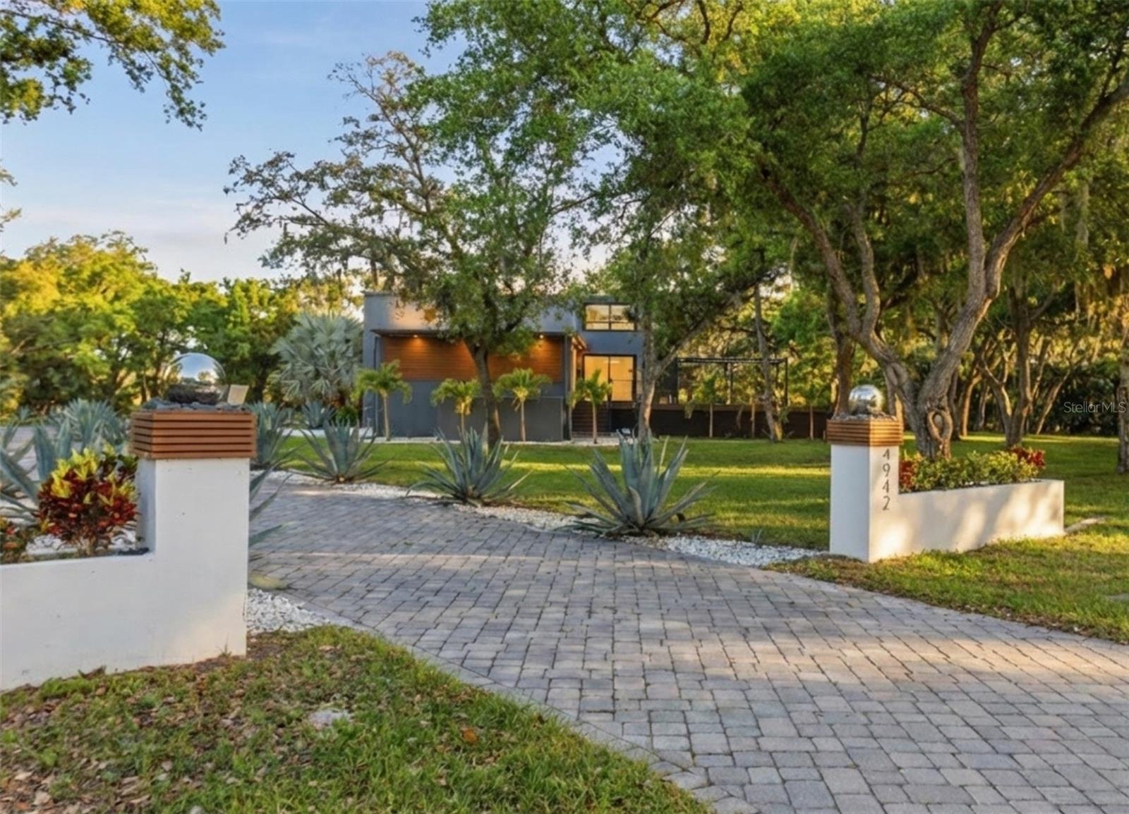 Image 50 of 55 For 4942 Hubner Circle