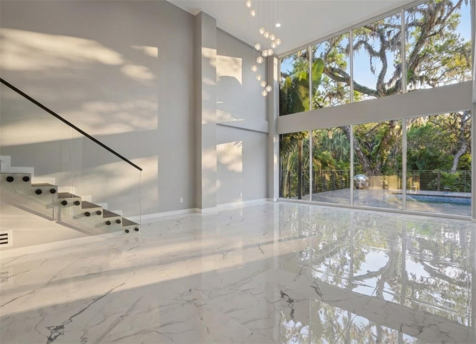 Image 9 of 55 For 4942 Hubner Circle