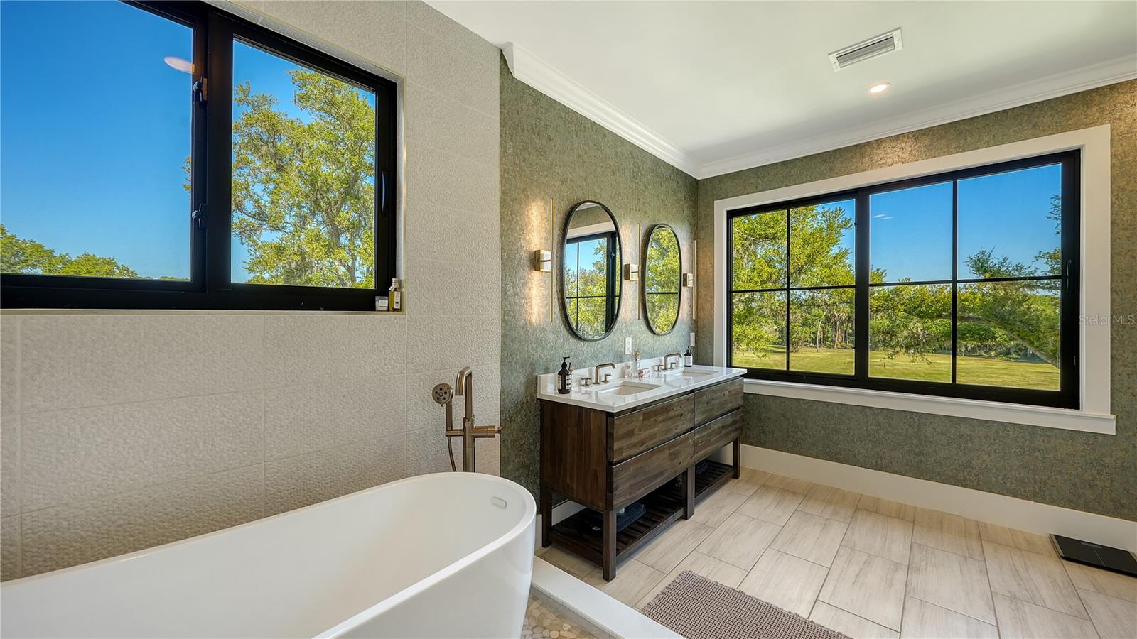 Image 29 of 60 For 7022 Saddle Creek Circle