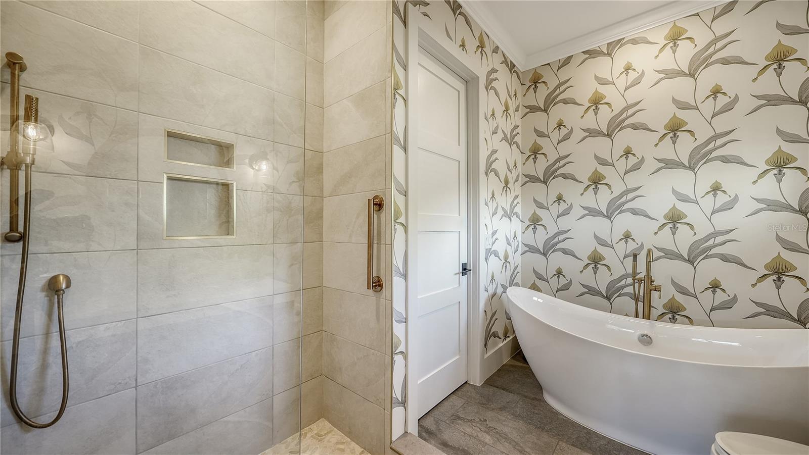 Image 41 of 60 For 7022 Saddle Creek Circle