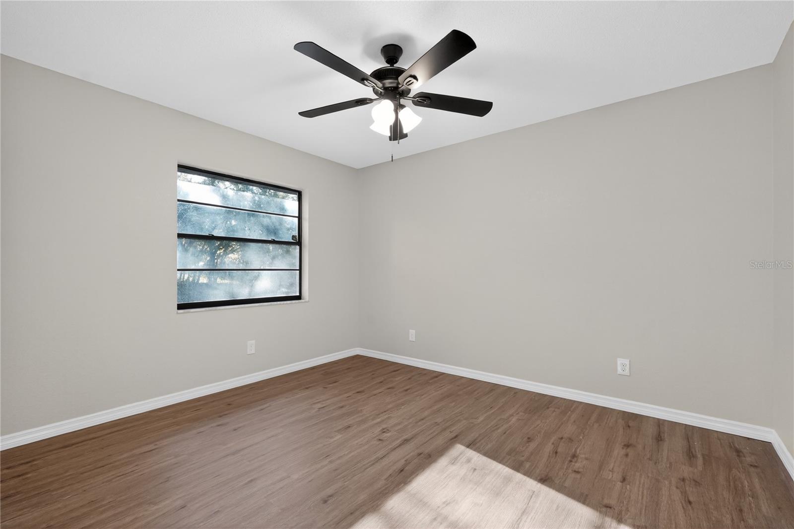 Image 13 of 35 For 1060 Rockefeller Lane