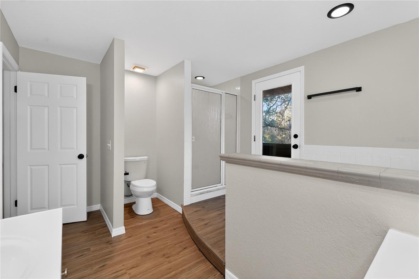 Image 23 of 35 For 1060 Rockefeller Lane