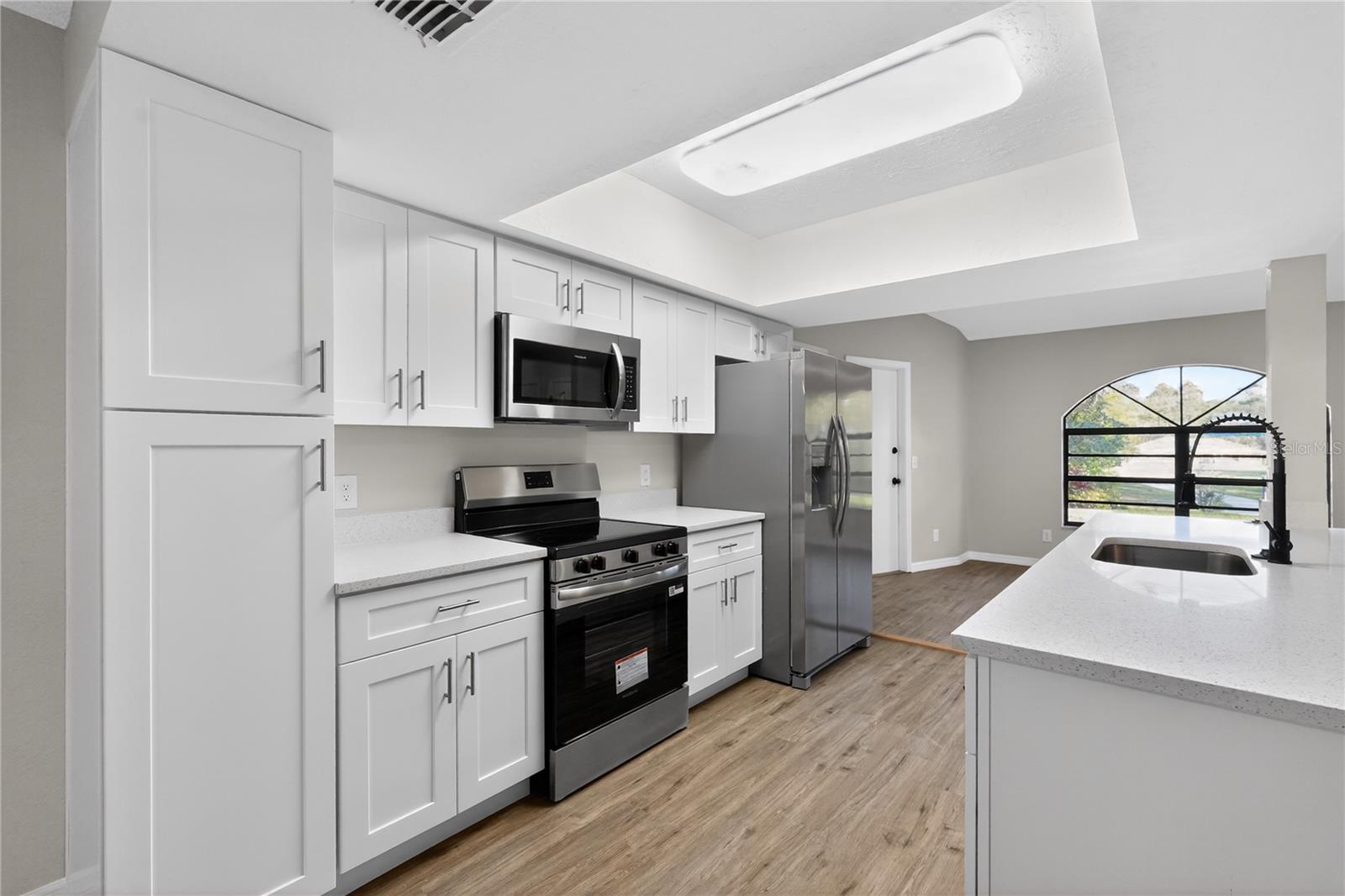 Image 5 of 35 For 1060 Rockefeller Lane