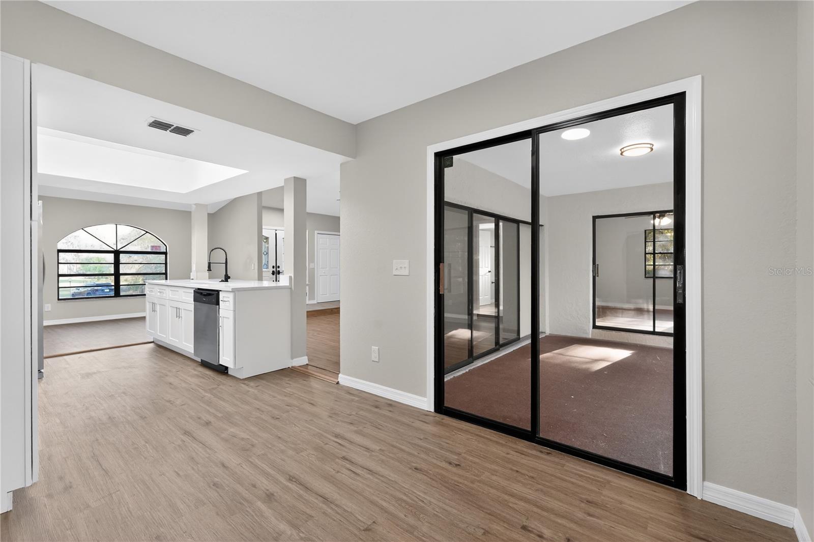 Image 9 of 35 For 1060 Rockefeller Lane