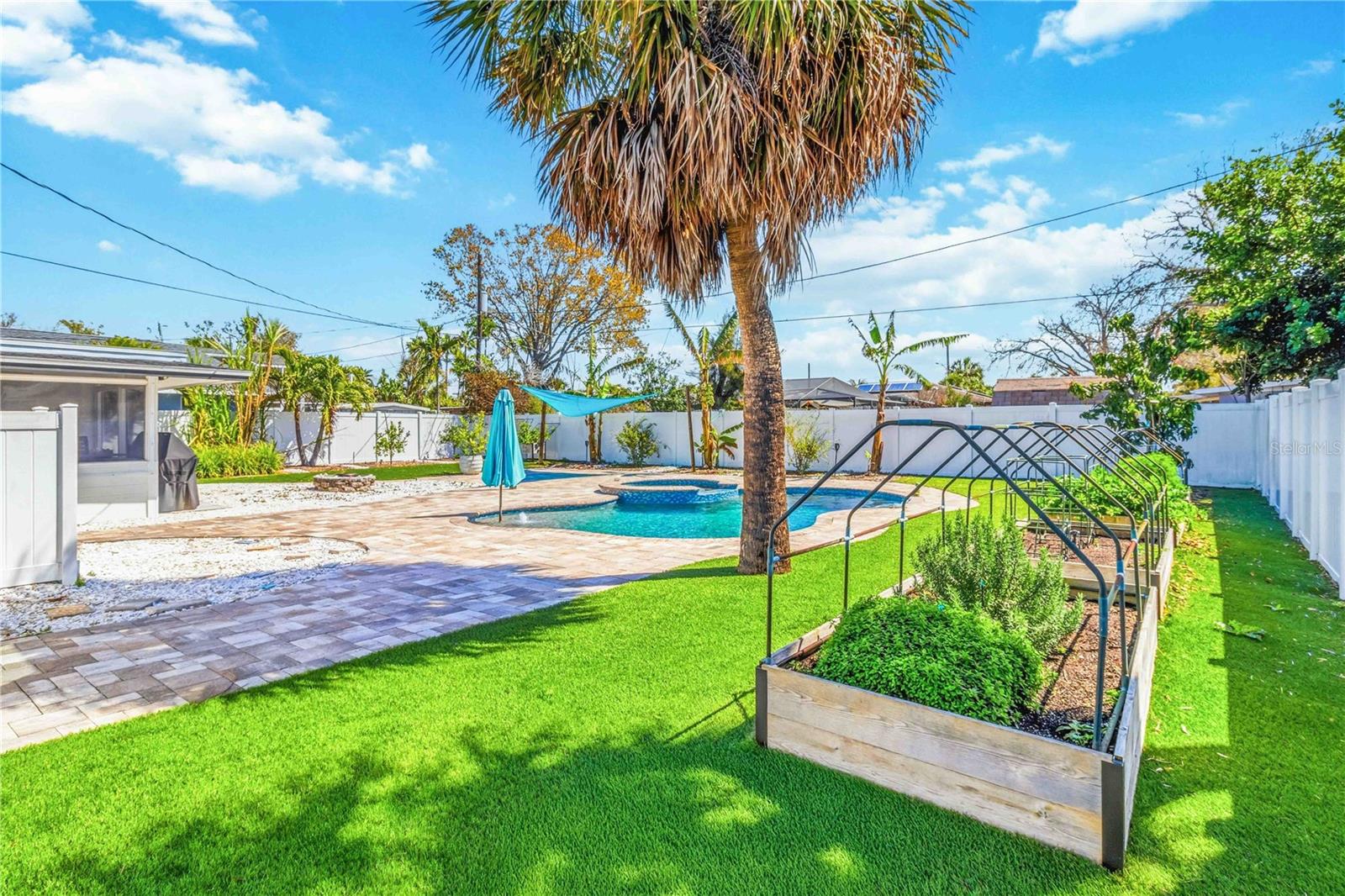 Image 26 of 37 For 327 39th Avenue