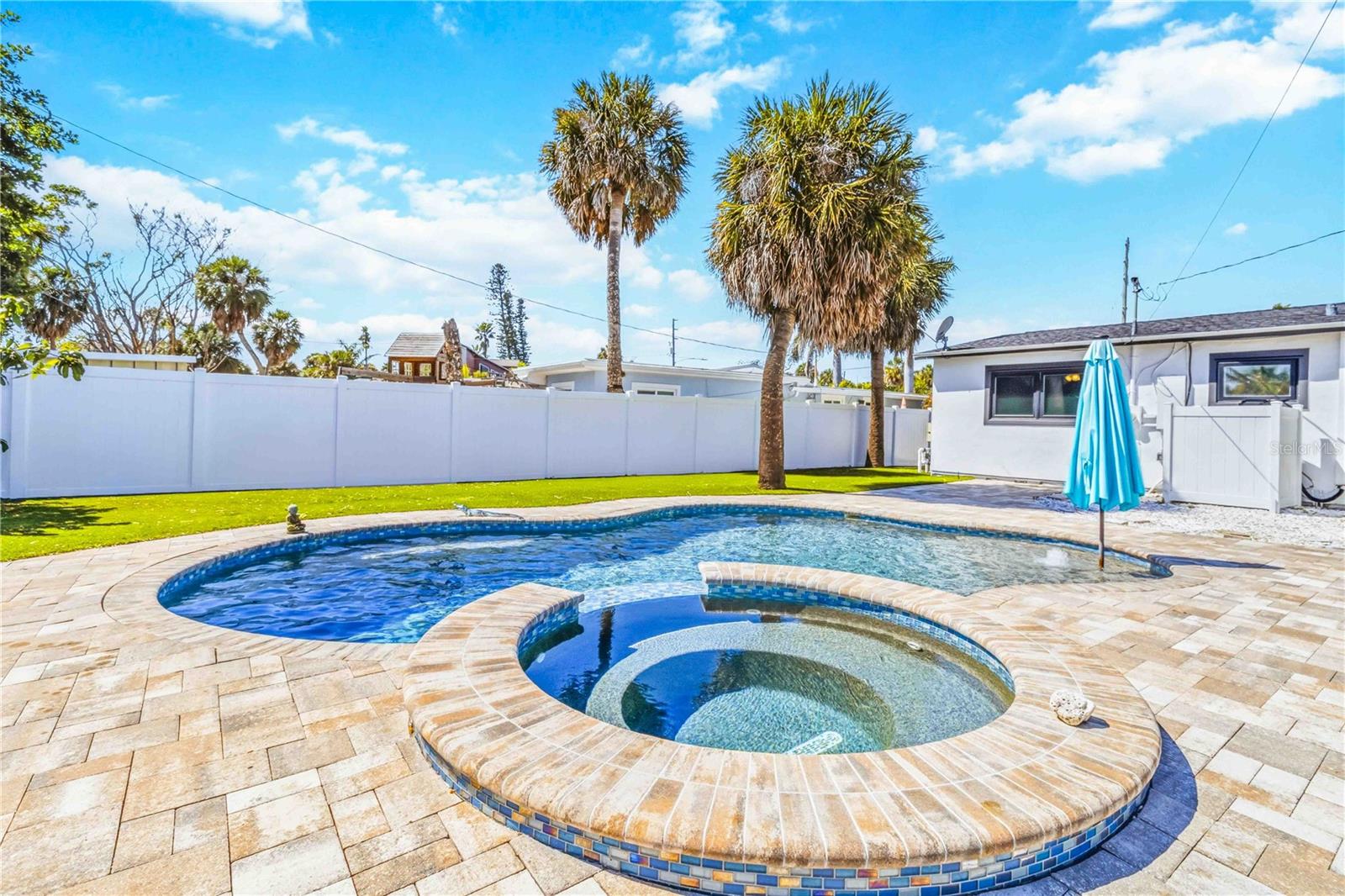 Image 29 of 37 For 327 39th Avenue