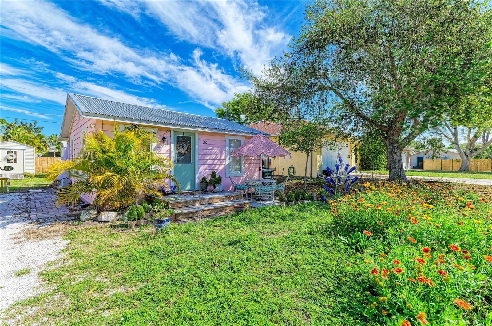 Details for 1885 Vamo Drive, SARASOTA, FL 34231