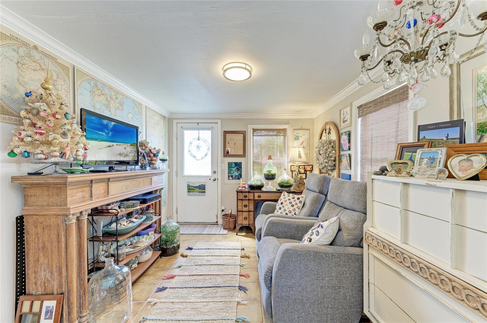 Image 2 of 35 For 1885 Vamo Drive