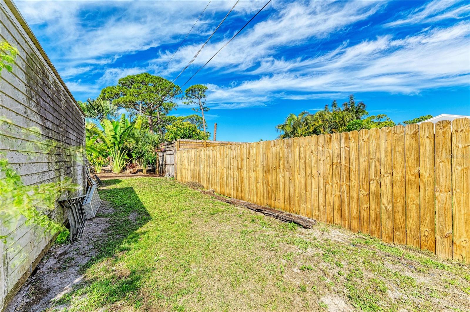 Image 25 of 35 For 1885 Vamo Drive