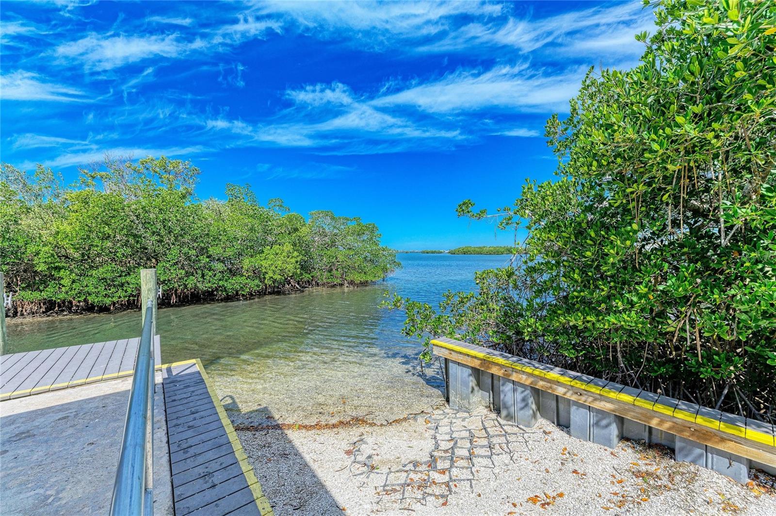 Image 29 of 35 For 1885 Vamo Drive