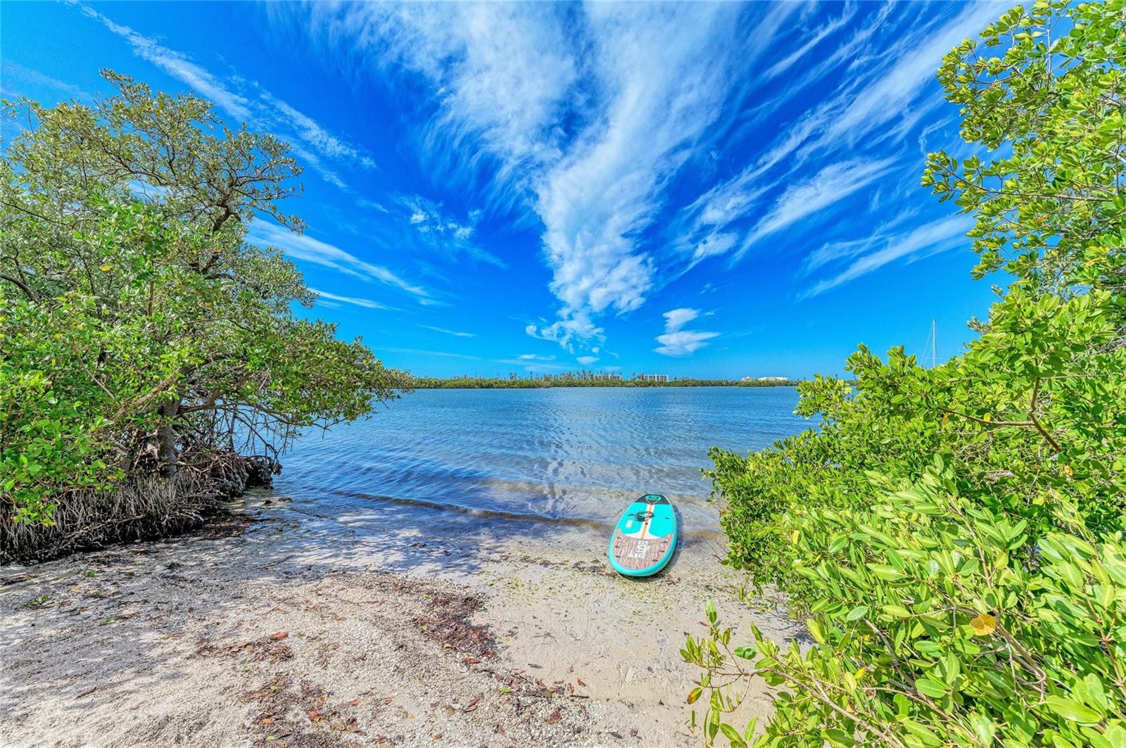 Image 34 of 35 For 1885 Vamo Drive