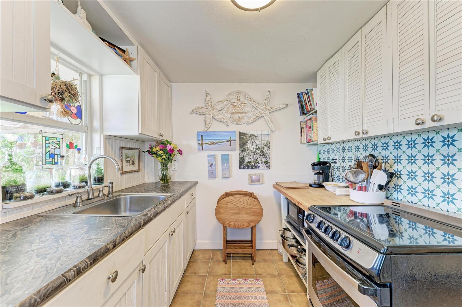 Image 7 of 35 For 1885 Vamo Drive