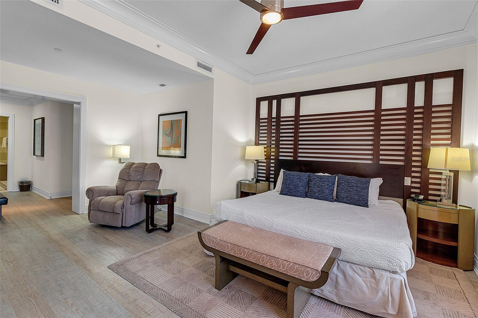 Image 20 of 50 For 915 Seaside Drive 310