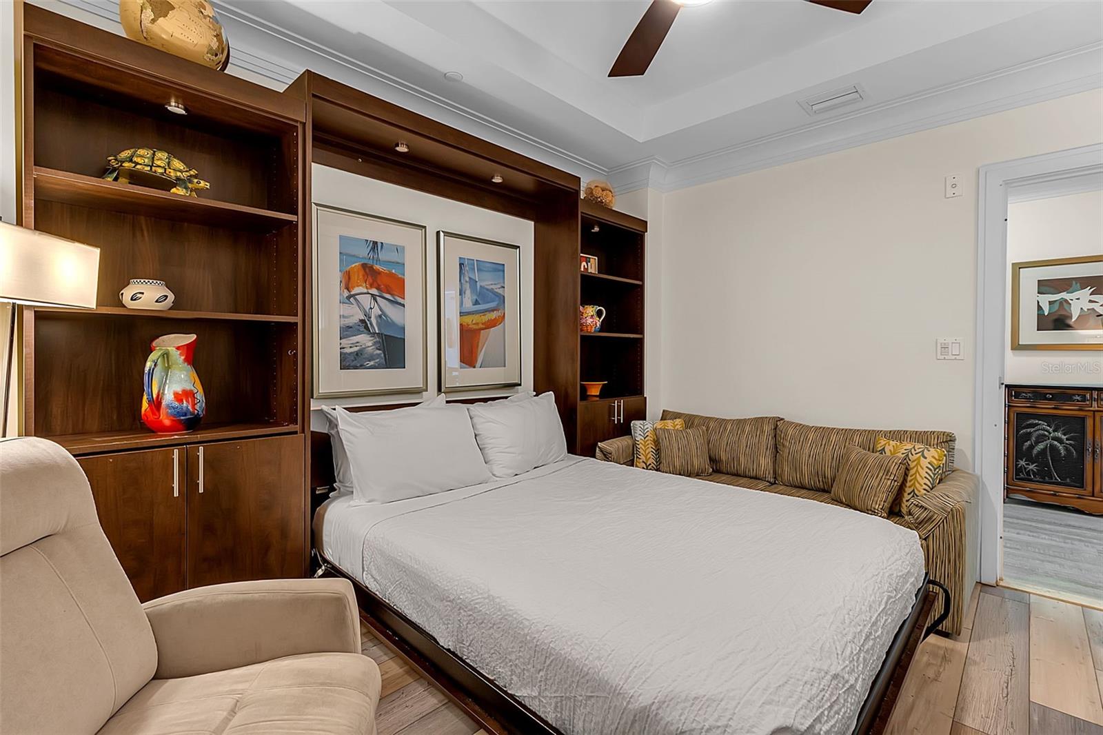 Image 32 of 50 For 915 Seaside Drive 310