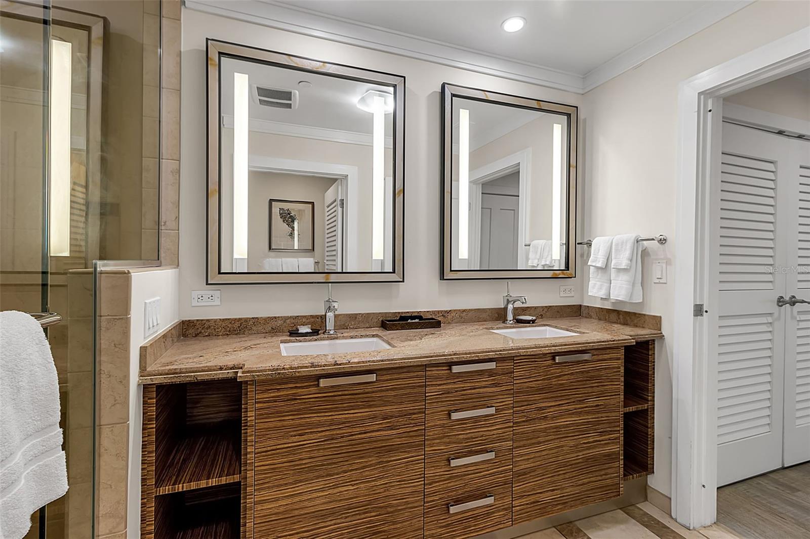 Image 34 of 50 For 915 Seaside Drive 310