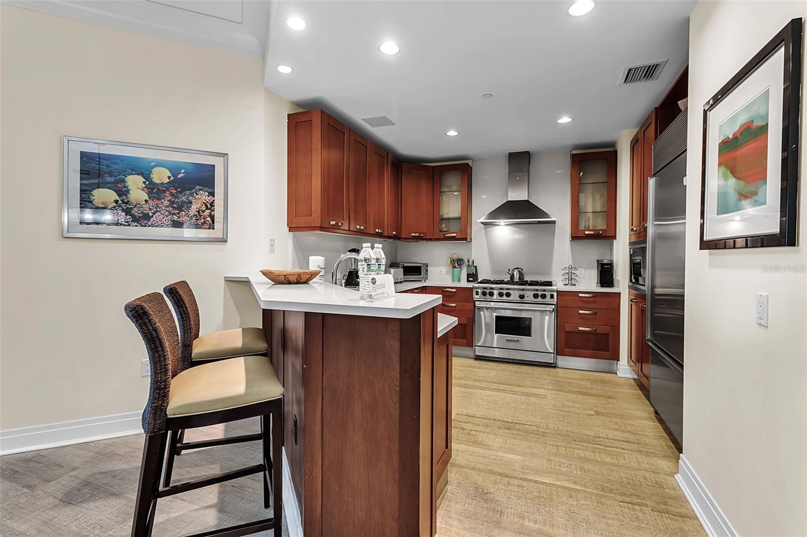 Image 6 of 50 For 915 Seaside Drive 310