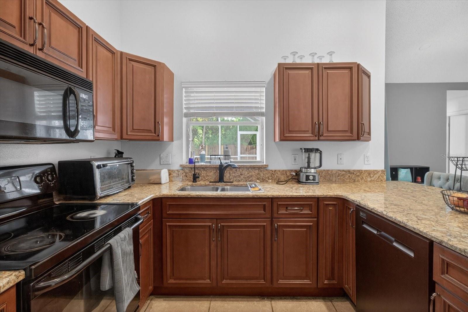 Image 17 of 46 For 4644 Hamlets Grove Drive