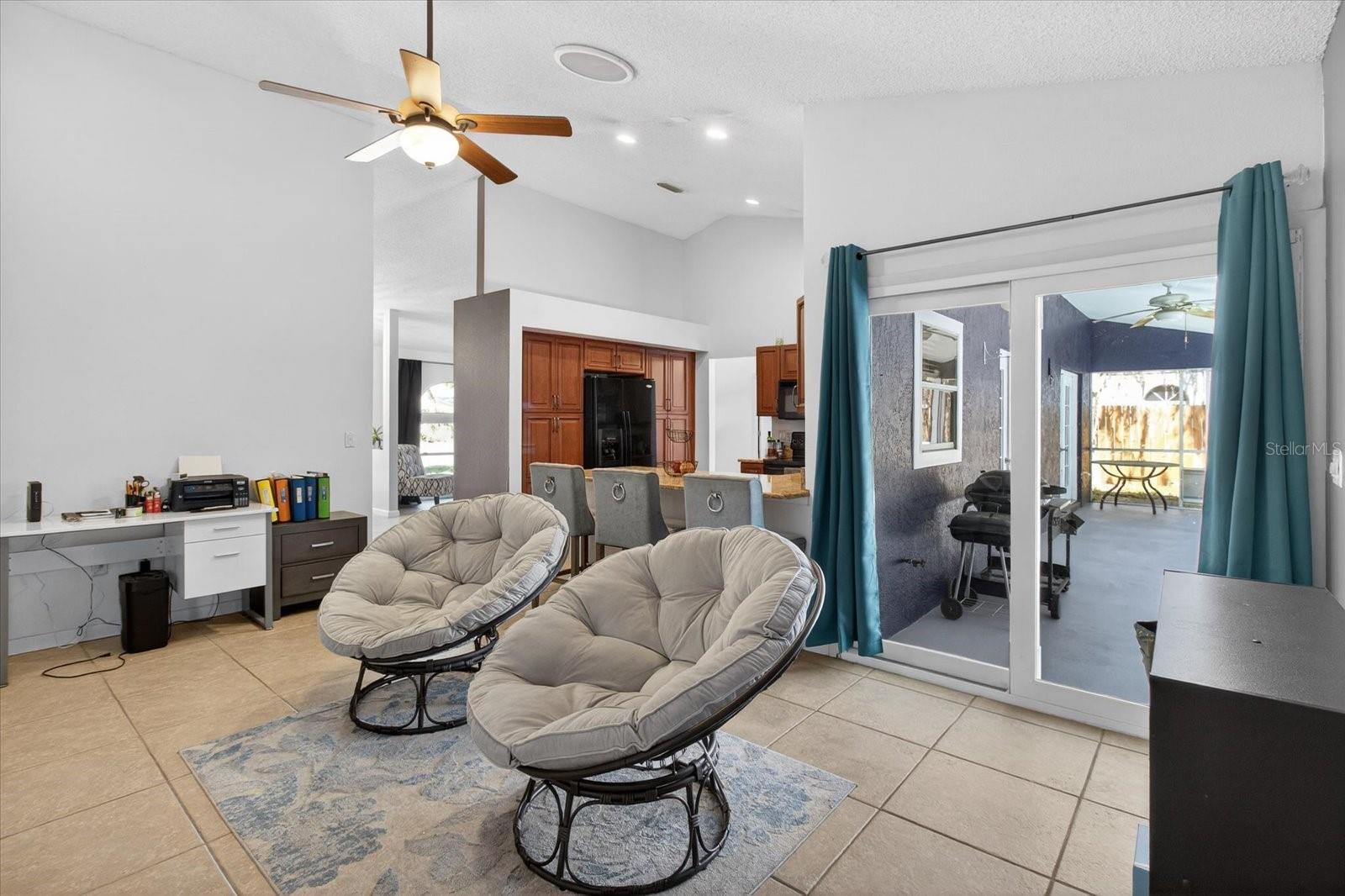 Image 23 of 46 For 4644 Hamlets Grove Drive