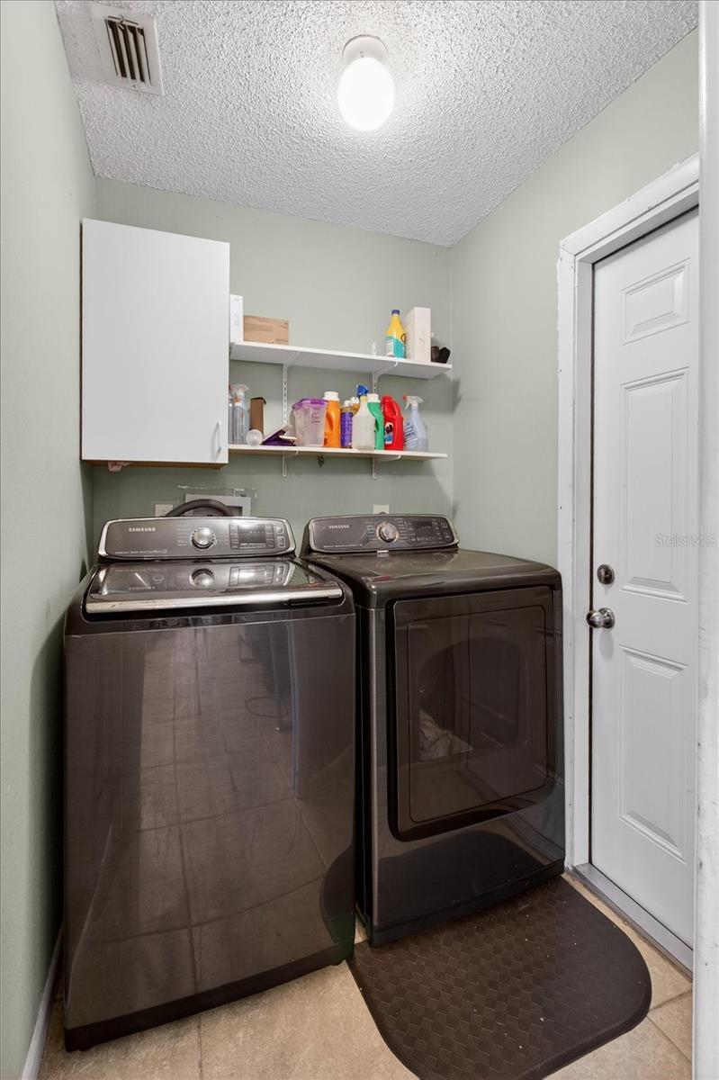 Image 37 of 46 For 4644 Hamlets Grove Drive