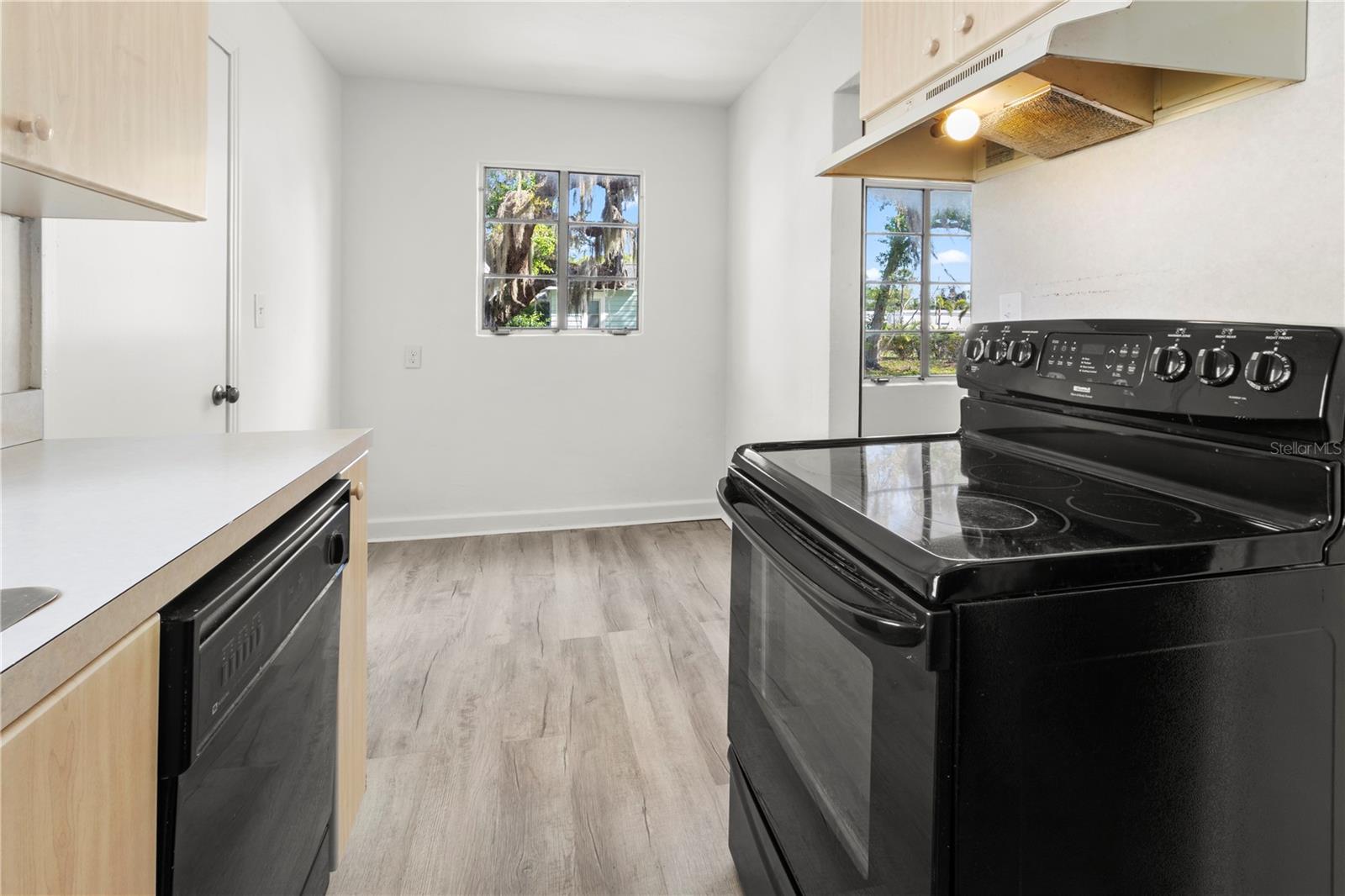 Image 12 of 23 For 1503 10th Avenue W