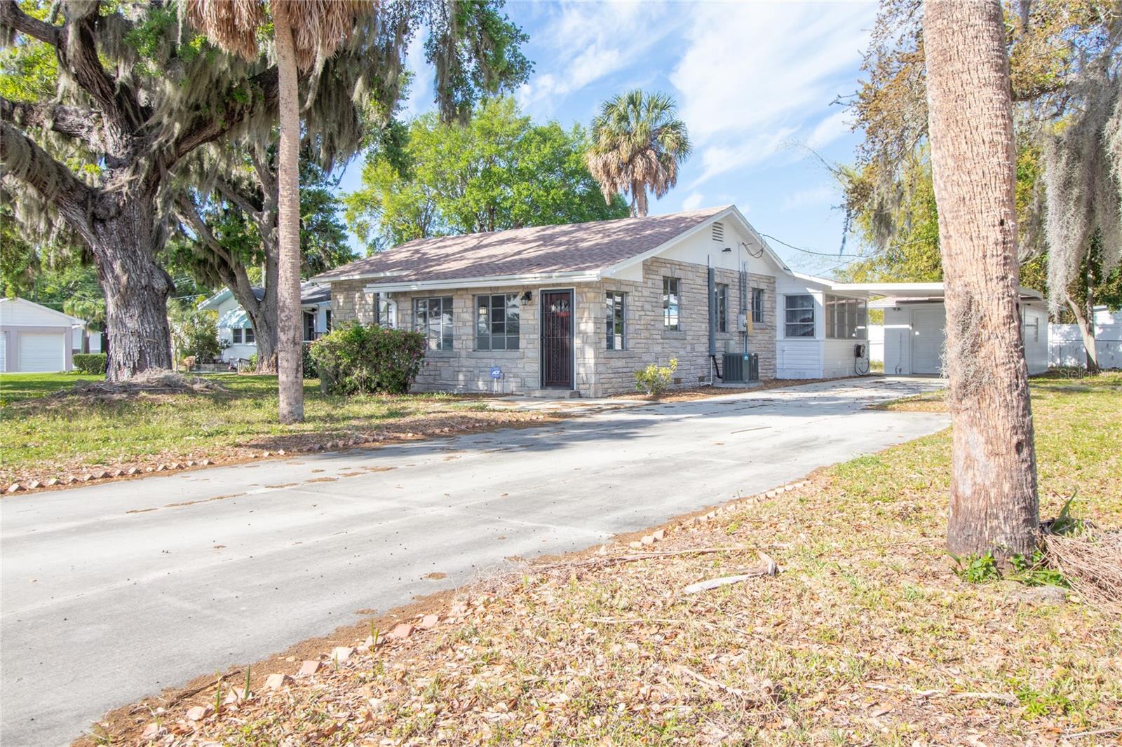 Image 20 of 23 For 1503 10th Avenue W