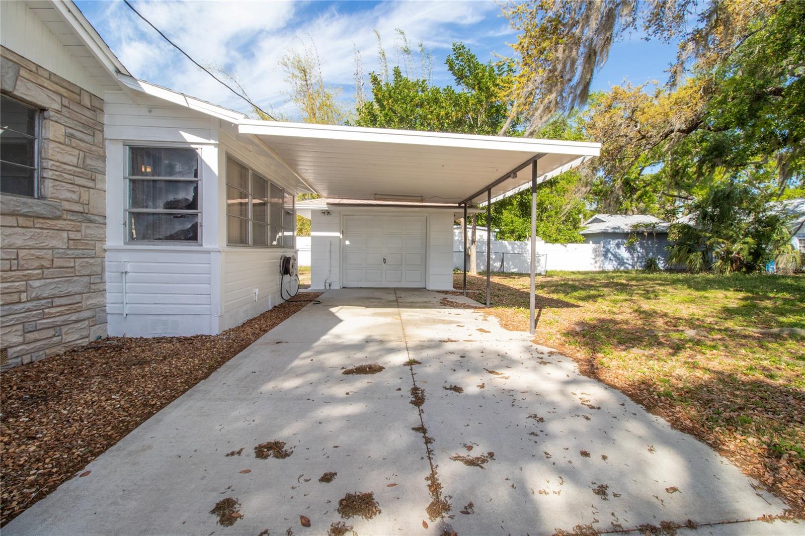 Image 3 of 23 For 1503 10th Avenue W