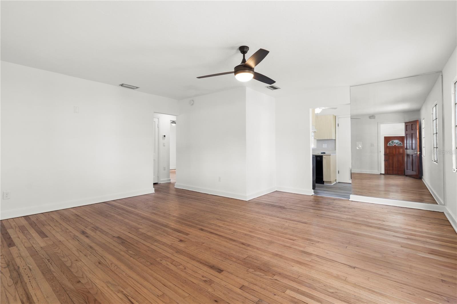 Image 8 of 23 For 1503 10th Avenue W