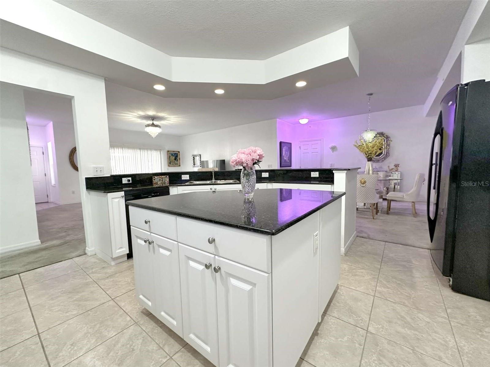 Image 19 of 38 For 21019 Sunpoint Way 102