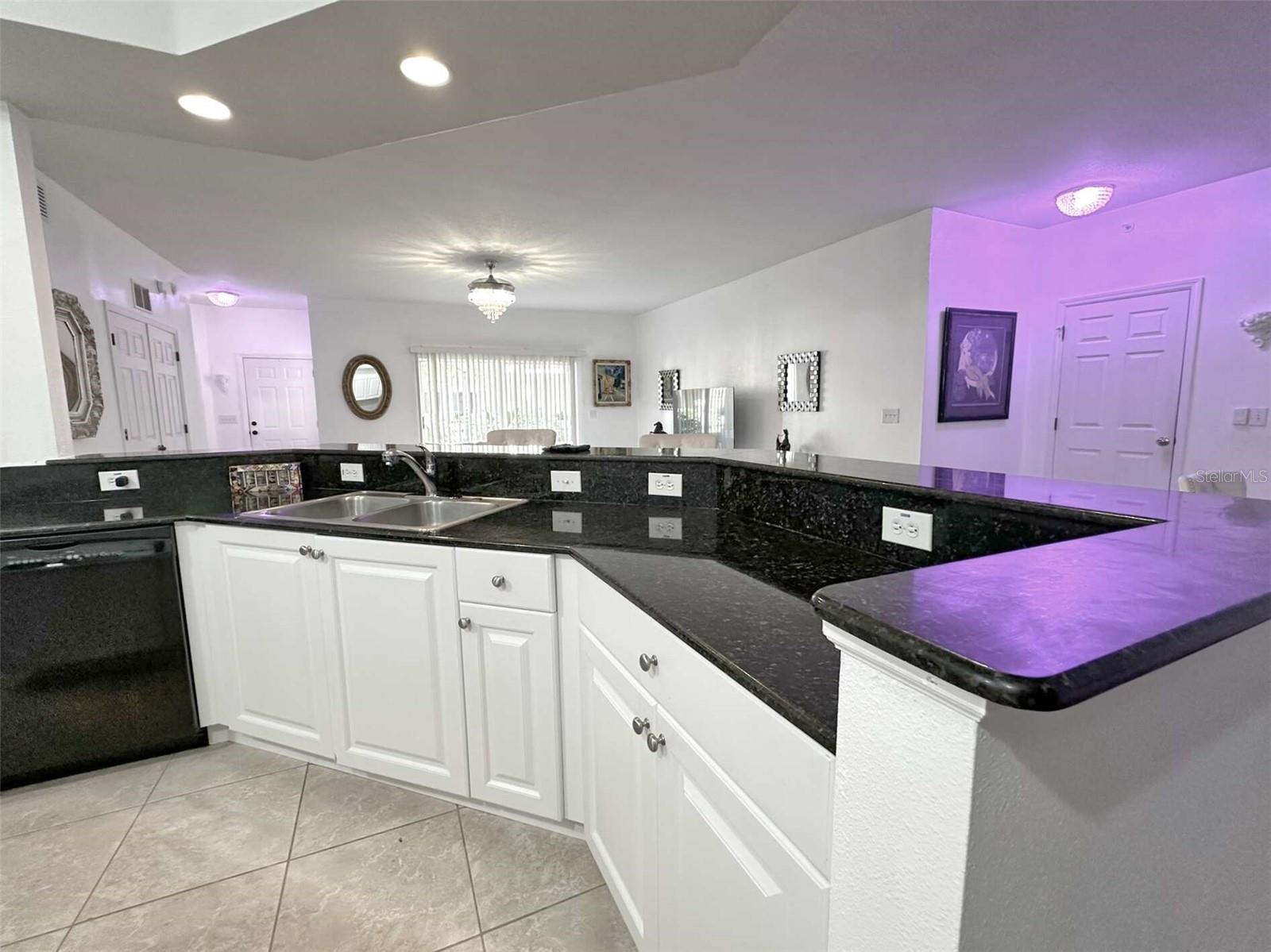 Image 20 of 38 For 21019 Sunpoint Way 102