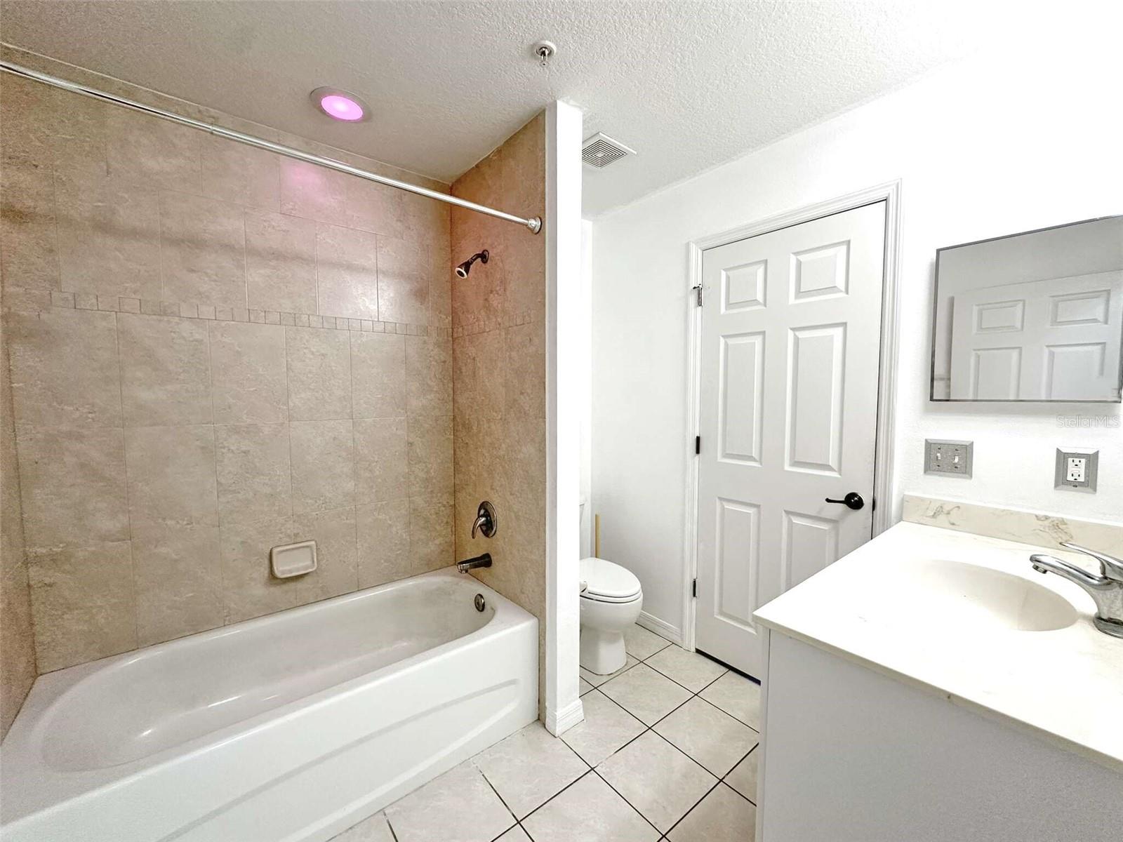 Image 35 of 38 For 21019 Sunpoint Way 102