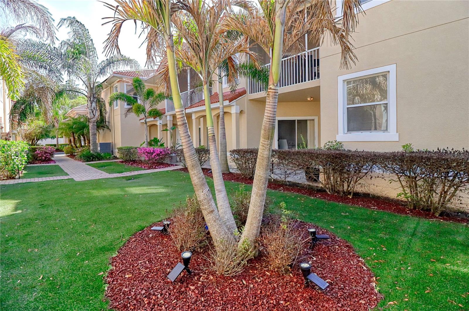 Image 4 of 38 For 21019 Sunpoint Way 102