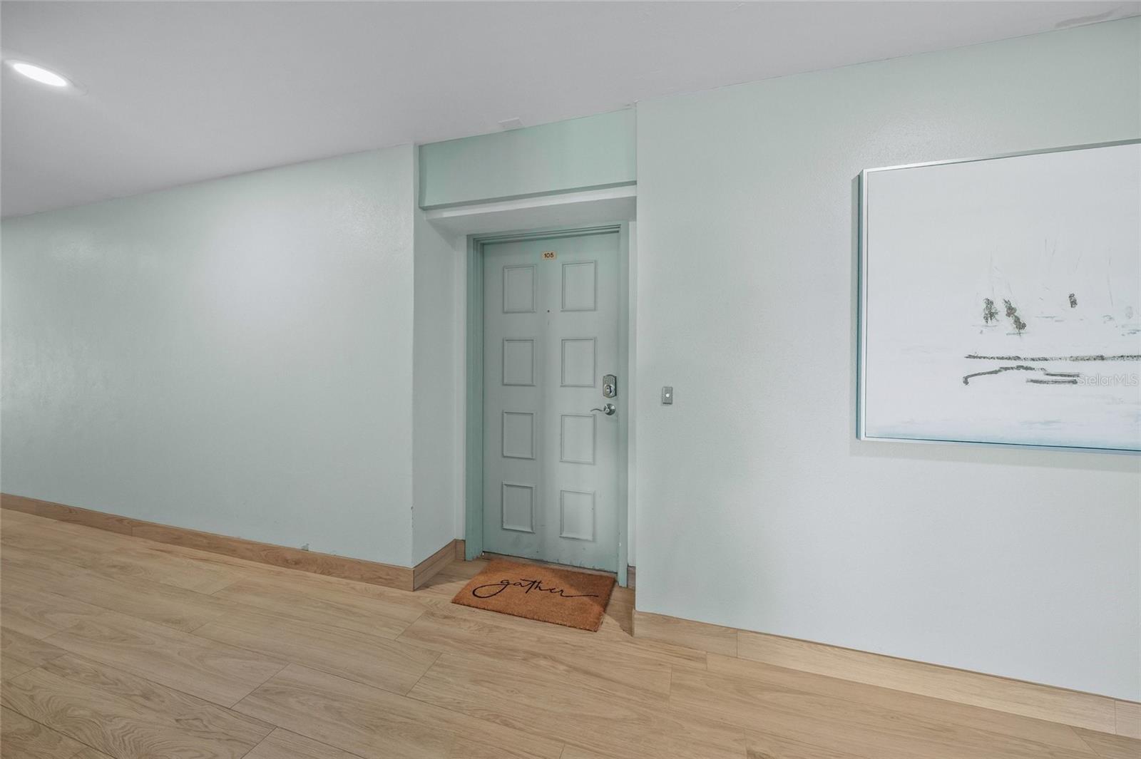 Image 16 of 71 For 101 Whispering Sands Drive 105