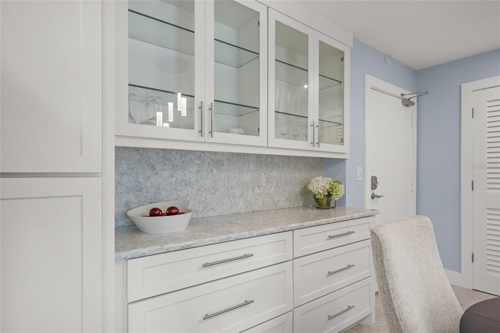 Image 18 of 71 For 101 Whispering Sands Drive 105