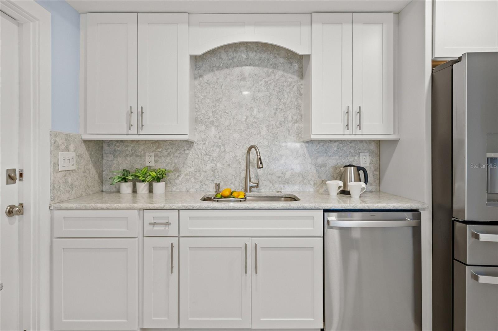 Image 22 of 71 For 101 Whispering Sands Drive 105