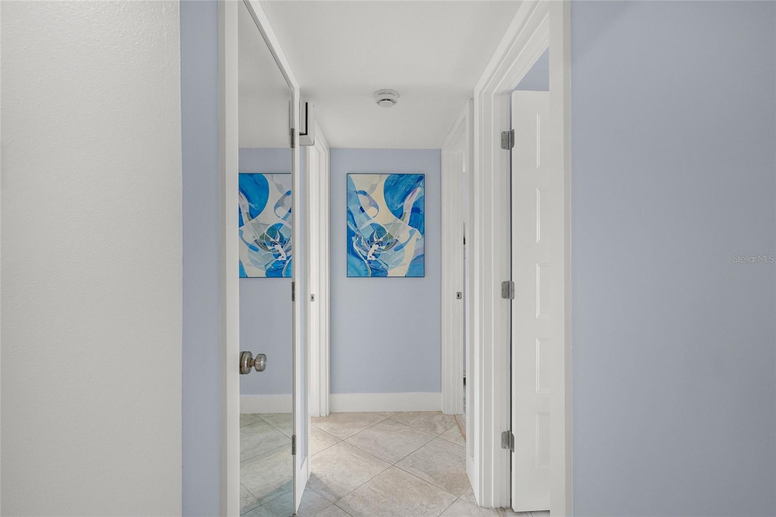 Image 35 of 71 For 101 Whispering Sands Drive 105